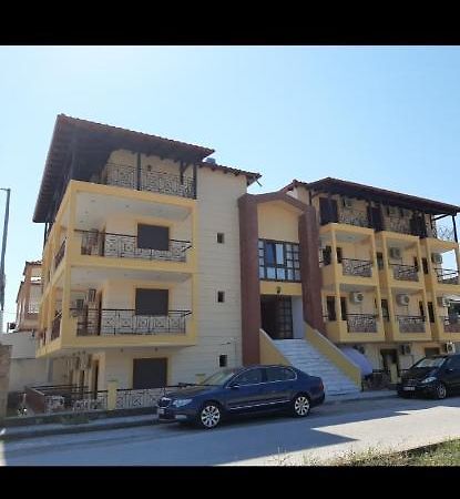 Hotel Kosmas Sarti Bagian luar foto