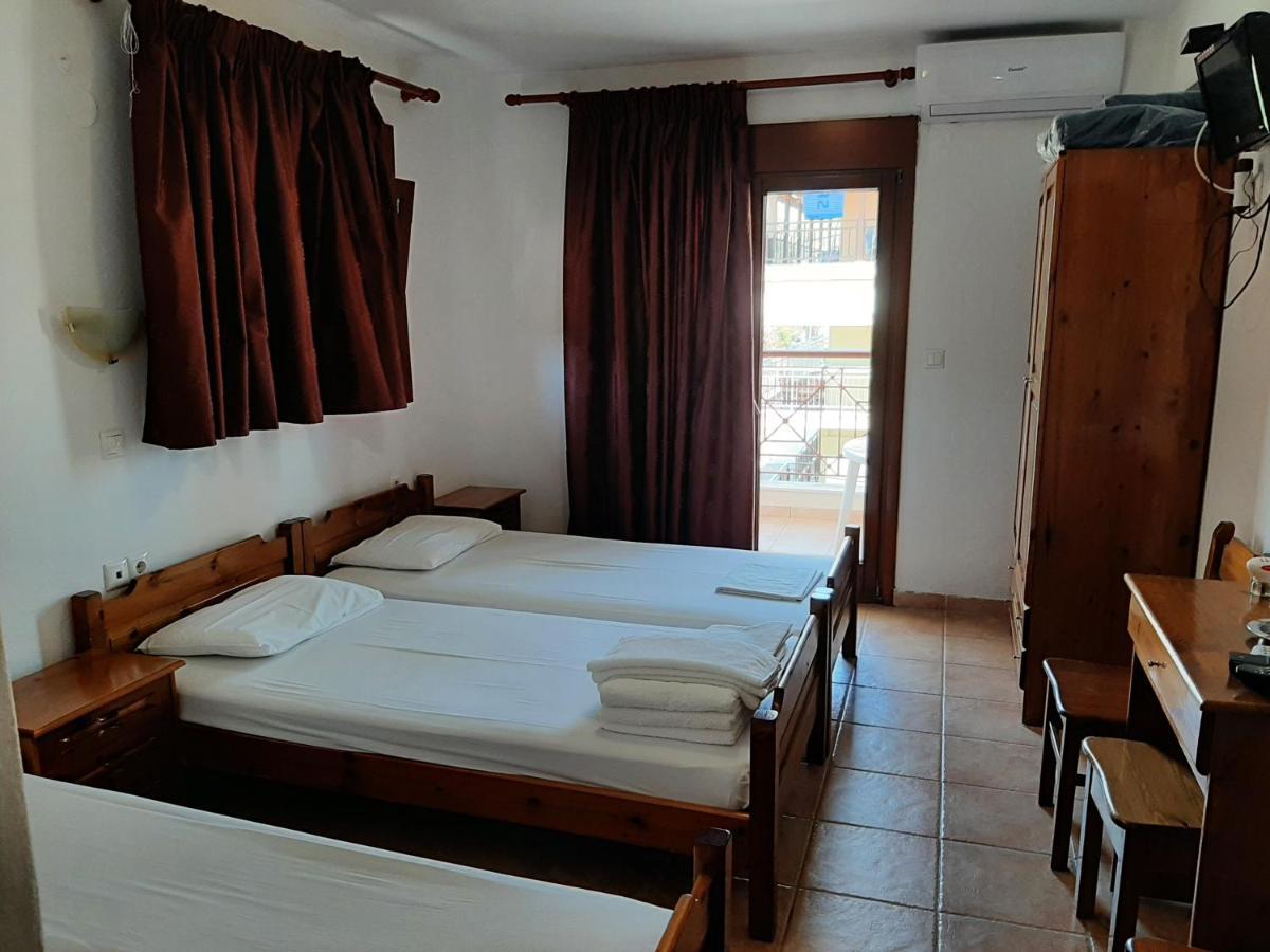 Hotel Kosmas Sarti Bagian luar foto