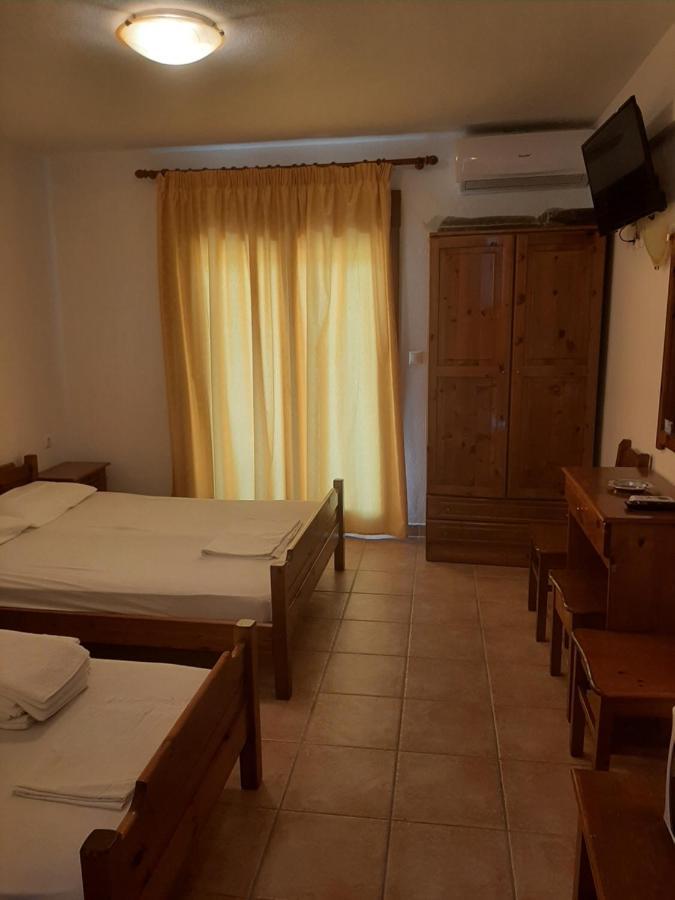Hotel Kosmas Sarti Bagian luar foto