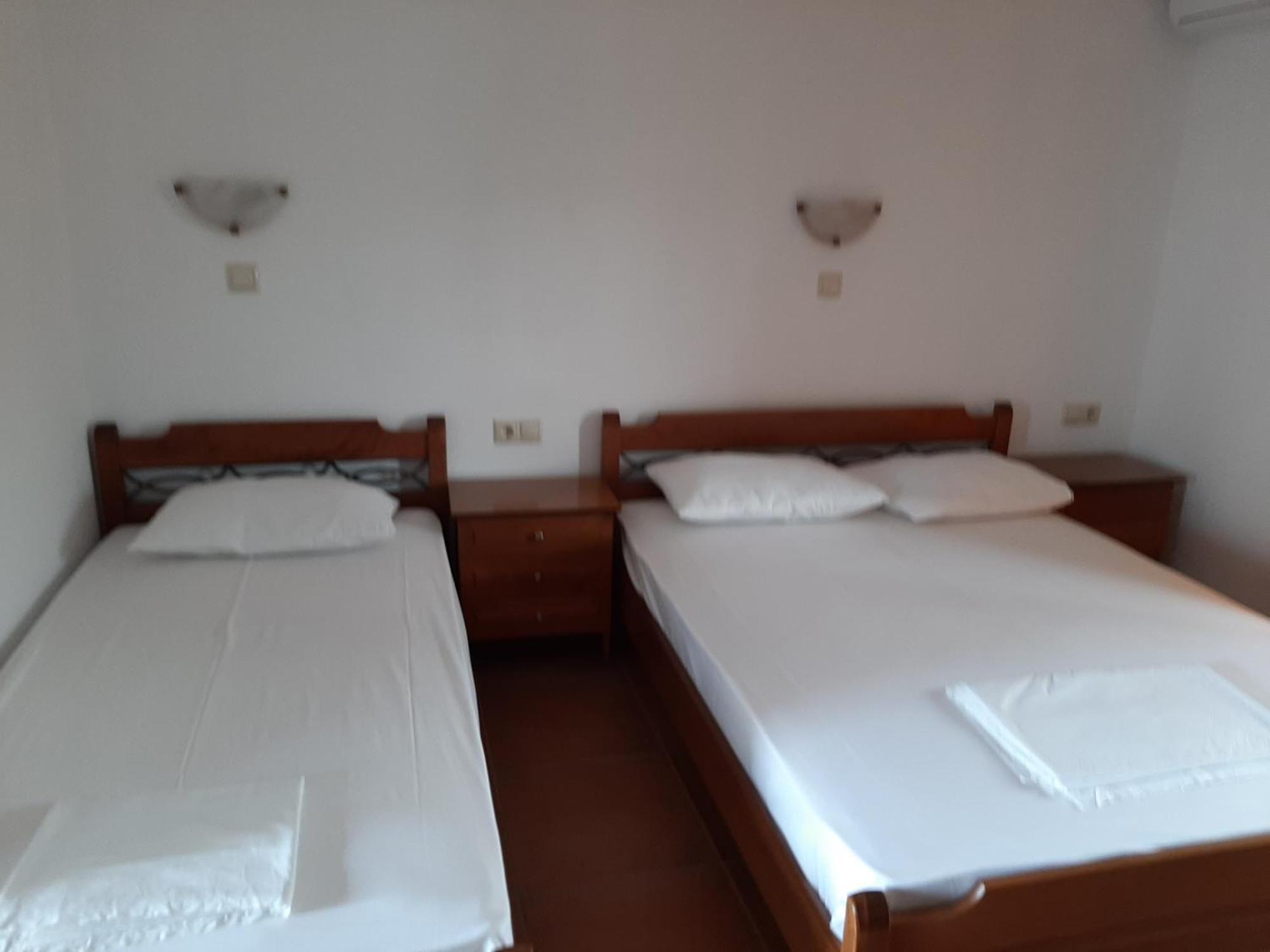 Hotel Kosmas Sarti Ruang foto