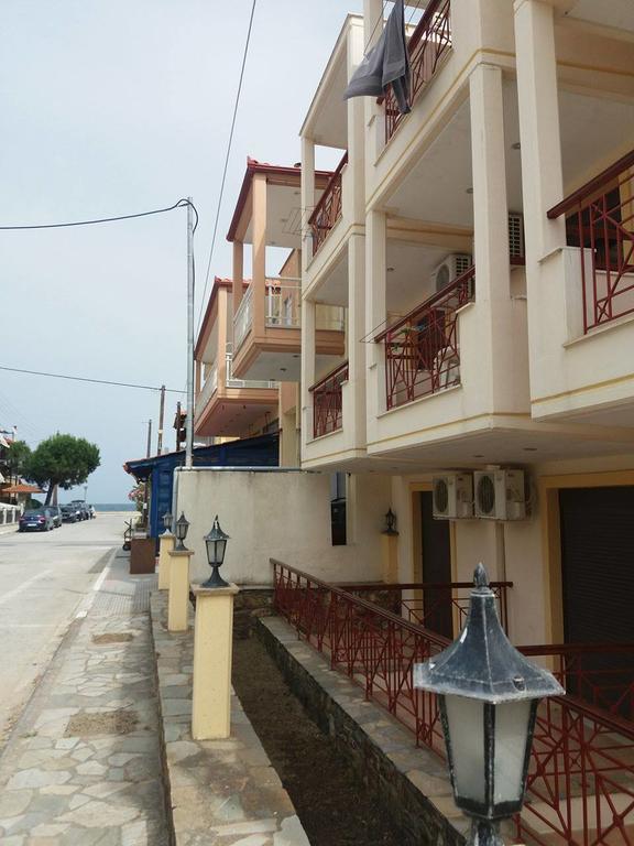 Hotel Kosmas Sarti Bagian luar foto