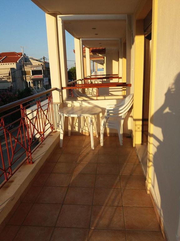 Hotel Kosmas Sarti Bagian luar foto